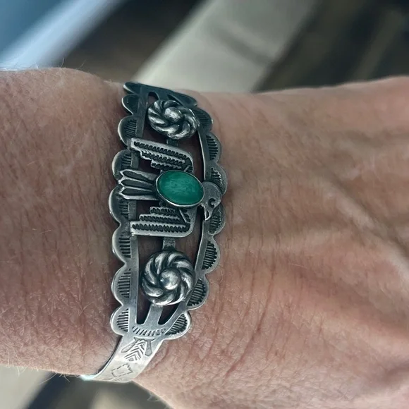 Vintage Navajo Thunderbird Totem Silver/Turquoise artist Signed Cuff Bracelet